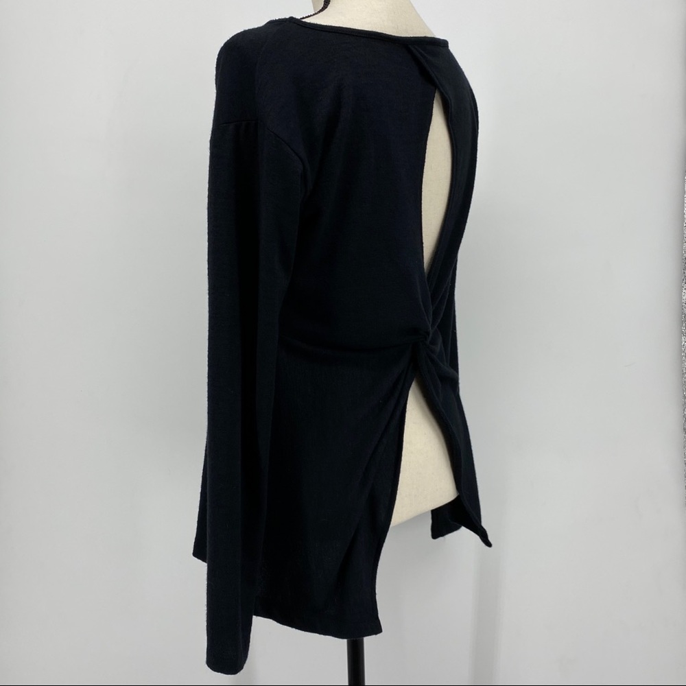 GAP Black Long Sleeve Cut Out Back Shirt